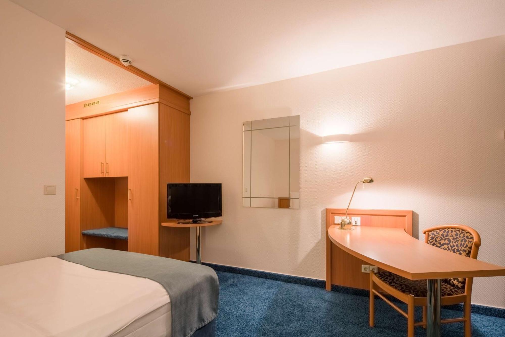 Best Western Plus Hotel Fellbach-Stuttgart Exteriör bild